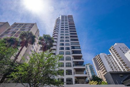 Apartamento à venda com 361m², 3 quartos e 4 vagasFachada