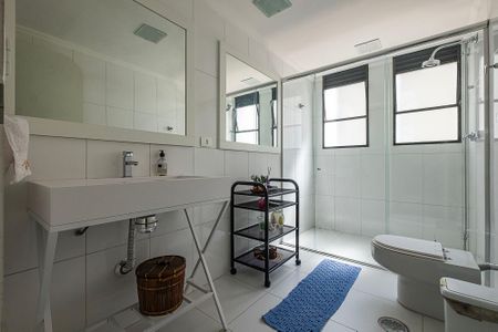 Apartamento à venda com 361m², 3 quartos e 4 vagasSuíte 2 - Banheiro