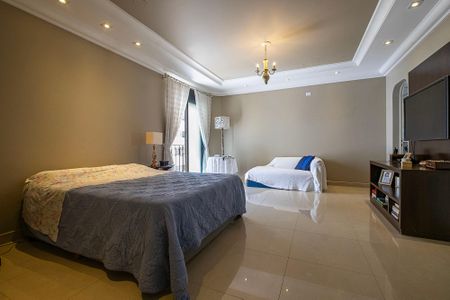 Apartamento à venda com 361m², 3 quartos e 4 vagasSuíte 1