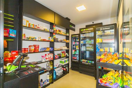 Apartamento à venda com 24m², 1 quarto e sem vaga Apartamento à venda com 24m², 1 quarto e sem vagaMini Mercado