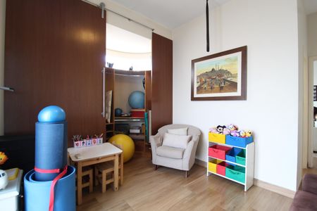 Quarto 1 - Suíte de casa à venda com 4 quartos, 315m² em Planalto Paulista, São Paulo