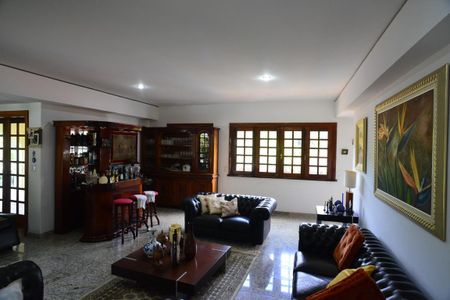 Sala 1 de casa de condomínio para alugar com 5 quartos, 700m² em Itanhangá, Rio de Janeiro