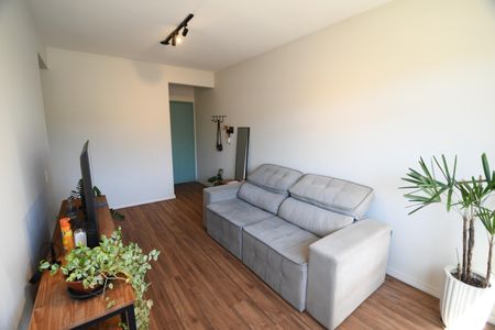 Apartamento para alugar com 70m², 2 quartos e 1 vagaSala