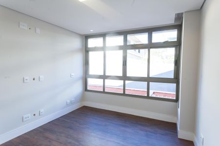 Casa de condomínio para alugar com 450m², 5 quartos e 4 vagasquarto 2