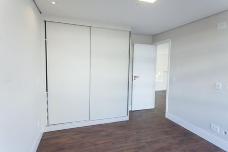 Casa de condomínio para alugar com 450m², 5 quartos e 4 vagasquarto 2