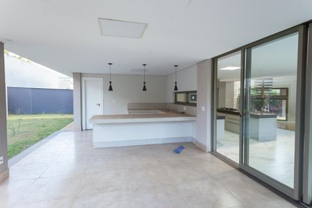 Casa de condomínio para alugar com 450m², 5 quartos e 4 vagasChurrasqueira