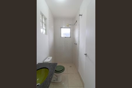 Casa para alugar com 86m², 2 quartos e 1 vaga Casa para alugar com 86m², 2 quartos e 1 vagaBanheiro Social