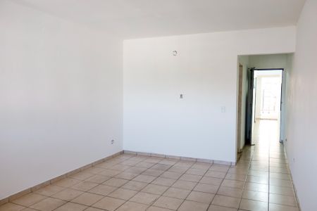 Casa à venda com 374m², 5 quartos e 6 vagas Casa à venda com 374m², 5 quartos e 6 vagasQuarto 5