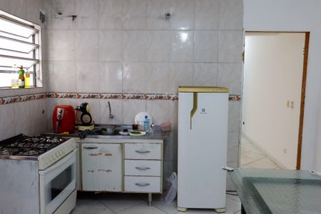 Casa à venda com 374m², 5 quartos e 6 vagas Casa à venda com 374m², 5 quartos e 6 vagasCozinha