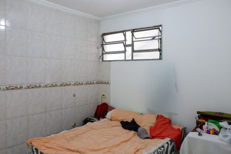 Casa à venda com 374m², 5 quartos e 6 vagas Casa à venda com 374m², 5 quartos e 6 vagasQuarto 1