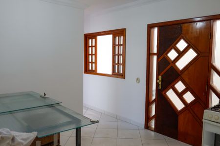 Casa à venda com 374m², 5 quartos e 6 vagas Casa à venda com 374m², 5 quartos e 6 vagasCozinha