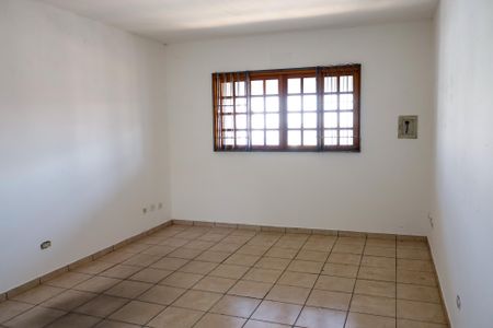 Casa à venda com 374m², 5 quartos e 6 vagas Casa à venda com 374m², 5 quartos e 6 vagasQuarto 5