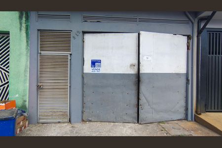 Casa à venda com 374m², 5 quartos e 6 vagas Casa à venda com 374m², 5 quartos e 6 vagasPlaquinha