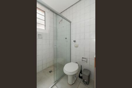 Banheiro de apartamento para alugar com 1 quarto, 77m² em São João, Porto Alegre
