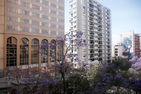 Apartamento para alugar com 104m², 3 quartos e sem vagaSala Vista