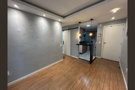 Sala de apartamento para alugar com 2 quartos, 40m² em Cascadura, Rio de Janeiro