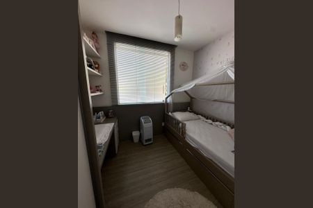 Casa à venda com 200m², 4 quartos e 3 vagasQuarto