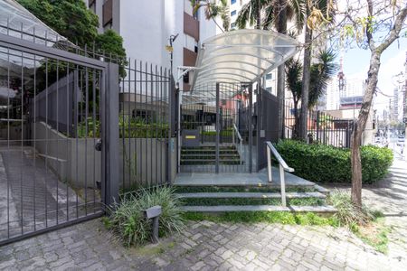 Apartamento para alugar com 116m², 3 quartos e 2 vagasFachada