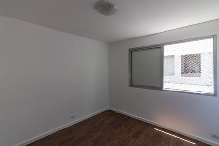 Apartamento para alugar com 116m², 3 quartos e 2 vagasQuarto 2