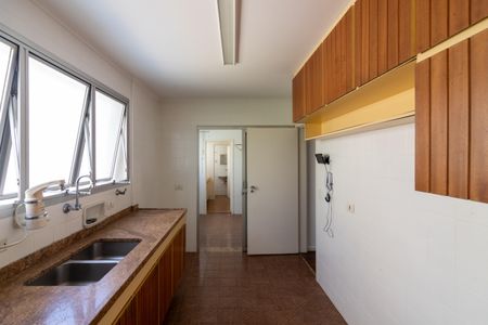 Apartamento para alugar com 116m², 3 quartos e 2 vagasCozinha