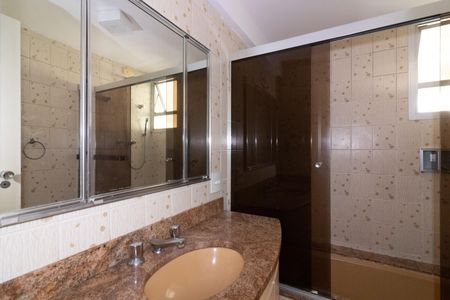 Apartamento para alugar com 116m², 3 quartos e 2 vagasBanheiro
