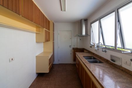 Apartamento para alugar com 116m², 3 quartos e 2 vagasCozinha