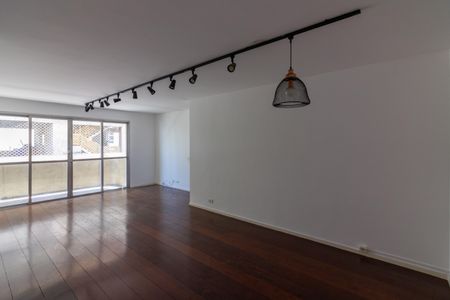 Sala de apartamento para alugar com 3 quartos, 116m² em Indianópolis, São Paulo