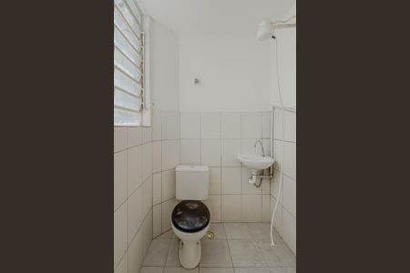 Apartamento à venda com 90m², 2 quartos e sem vaga Apartamento à venda com 90m², 2 quartos e sem vagaBanheiro da Suíte 1