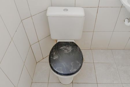 Apartamento à venda com 90m², 2 quartos e sem vaga Apartamento à venda com 90m², 2 quartos e sem vagaBanheiro da Suíte 1