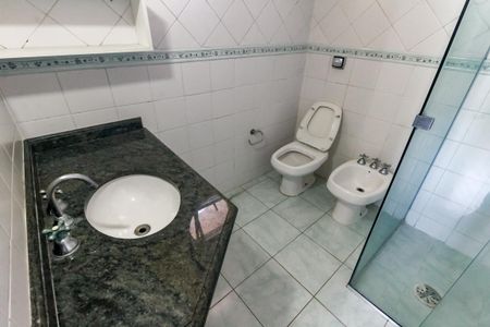 Apartamento para alugar com 110m², 3 quartos e 3 vagasBanheiro da Suíte