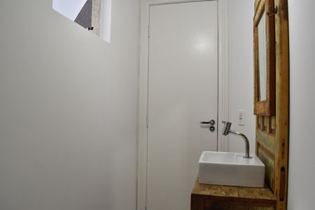 Casa de condomínio para alugar com 179m², 4 quartos e 2 vagasLavabo