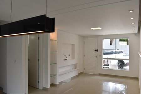 Sala de casa de condomínio para alugar com 4 quartos, 179m² em Pilarzinho, Curitiba