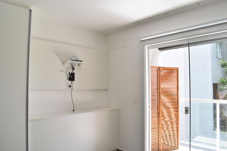 Casa de condomínio para alugar com 179m², 4 quartos e 2 vagasSuíte 2