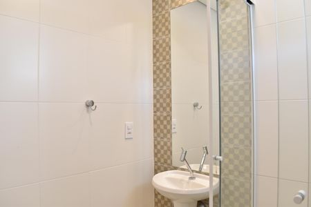 Casa de condomínio para alugar com 179m², 4 quartos e 2 vagasBanheiro da Suíte 1