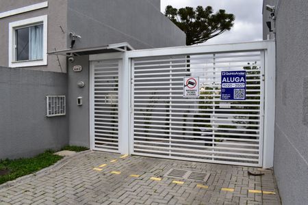 Casa de condomínio para alugar com 179m², 4 quartos e 2 vagasFachada com Placa