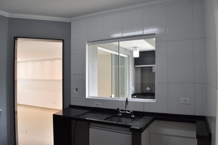 Casa de condomínio para alugar com 179m², 4 quartos e 2 vagasCozinha