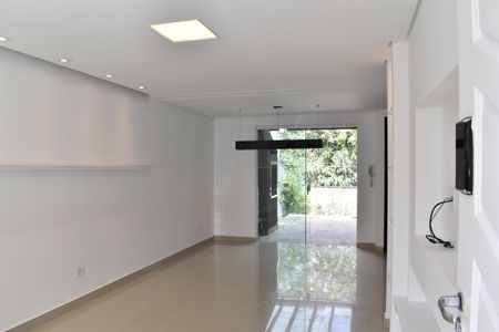 Sala de casa de condomínio para alugar com 4 quartos, 179m² em Pilarzinho, Curitiba