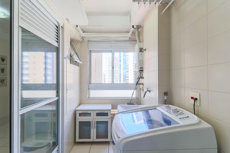 Apartamento à venda com 94m², 3 quartos e 2 vagas Apartamento à venda com 94m², 3 quartos e 2 vagasÁrea de Serviço