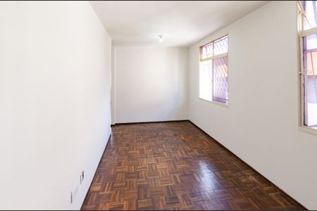 Sala de apartamento à venda com 2 quartos, 45m² em Carlos Prates, Belo Horizonte