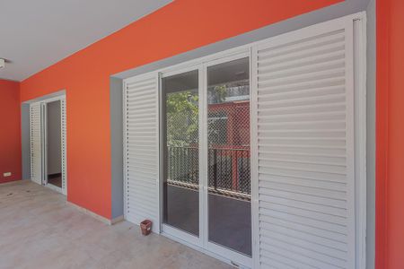 Casa à venda com 446m², 4 quartos e 6 vagasVaranda da Suíte 3