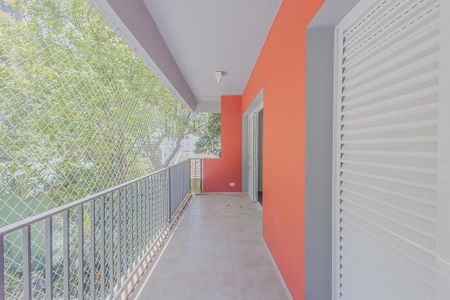 Casa à venda com 446m², 4 quartos e 6 vagasVaranda da Suíte 3