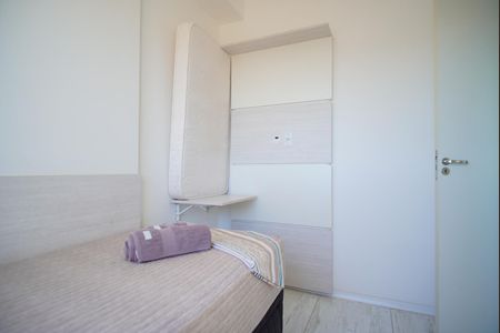 Quarto de apartamento para alugar com 2 quartos, 65m² em Farrapos, Porto Alegre