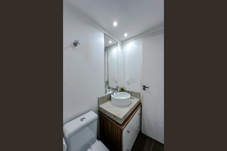 Apartamento à venda com 71m², 3 quartos e 2 vagas Apartamento à venda com 71m², 3 quartos e 2 vagasBanheiro