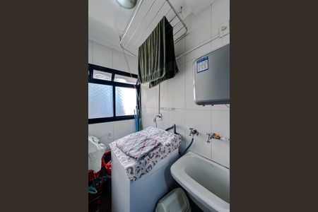 Apartamento à venda com 71m², 3 quartos e 2 vagas Apartamento à venda com 71m², 3 quartos e 2 vagasÁrea de Serviço