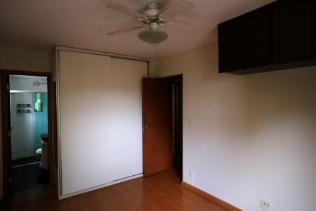 Apartamento à venda com 112m², 3 quartos e 2 vagasSuíte