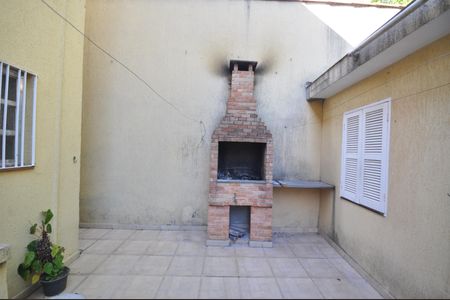 Casa à venda com 125m², 3 quartos e 2 vagasChurrasqueira