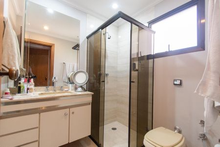 Apartamento para alugar com 147m², 3 quartos e 2 vagasBanheiro