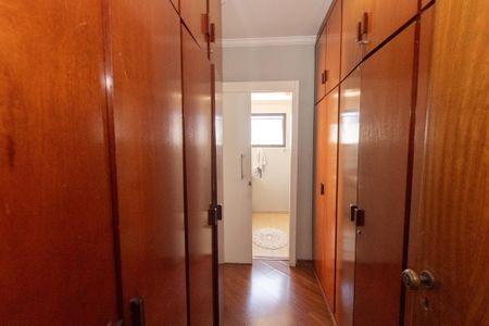 Apartamento para alugar com 147m², 3 quartos e 2 vagasCloset da suíte