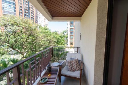 Apartamento para alugar com 147m², 3 quartos e 2 vagasVaranda