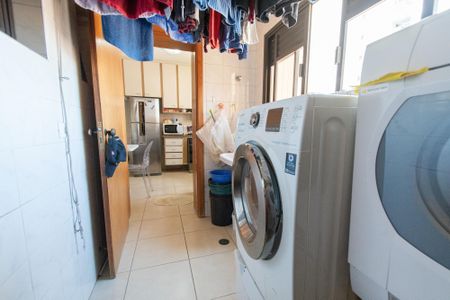 Apartamento para alugar com 147m², 3 quartos e 2 vagasÁrea de serviço